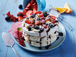 Pavlova Dessert