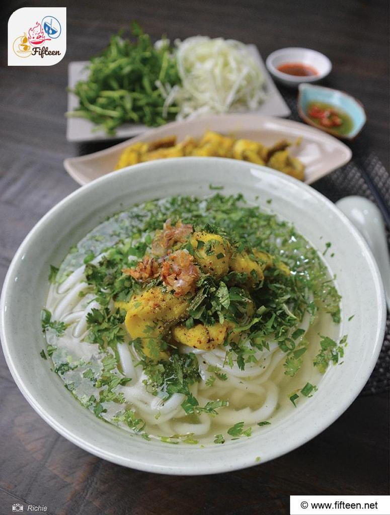 Thick Noodle Soup With Fish