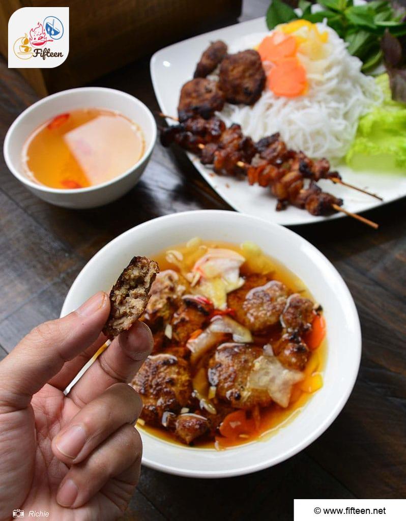 Vietnamese Grilled Pork Meatballs And Noodles