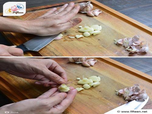 Remove The Garlic Skin