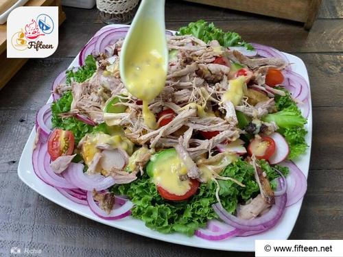 Salad Thit Nuong Sot Chanh Day Step 3 Assemble Salad