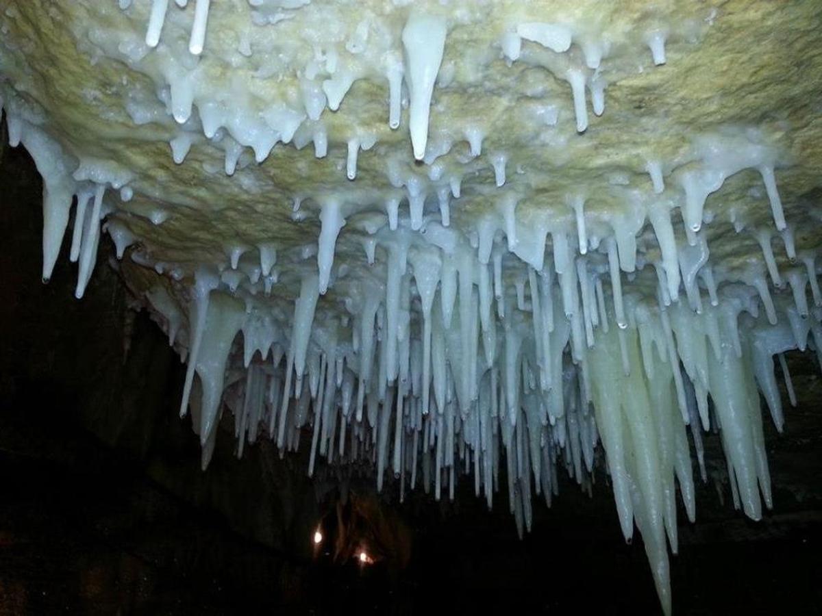 Crystal Lake Cave, Iowa