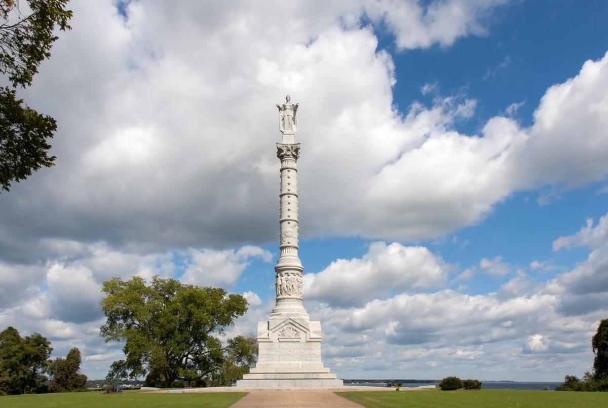Yorktown Victory Monument